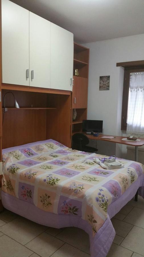 לינה וארוחת בוקר Bella Roma Domus מראה חיצוני תמונה